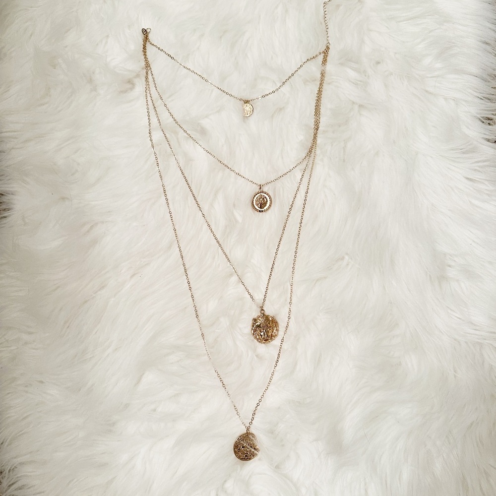 PrettyLittleThing Layered Lion Necklace - Picture 2 of 9